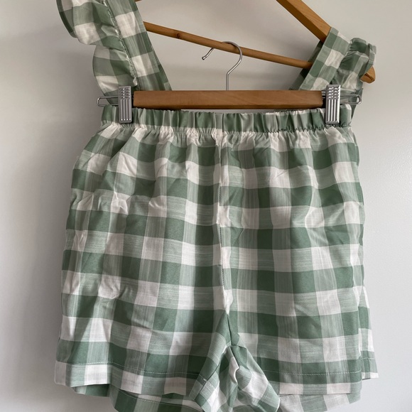 NEW Gingham ruffle strap top and shorts - Picture 4 of 7